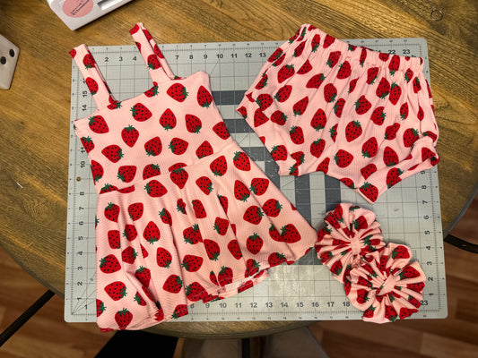 RTS 2T BEERIES Skirt Tank + Shorties + Sailors